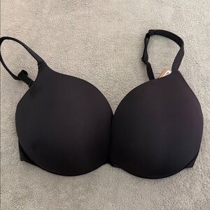 SKIMS Black Smooth T-Shirt Bra with Light Support
